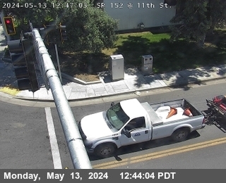 Timelapse image near WB SR 152 11th St (Signal Cam), Los Banos 0 minutes ago