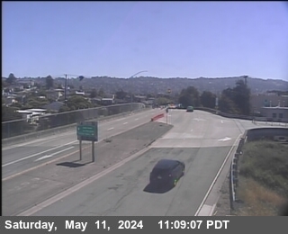 Timelapse image near T256S -- I-80 : Buchanan Street Offramp South View, Berkeley 0 minutes ago
