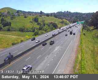 Timelapse image near TVH36 -- I-80 : Before Pinole Valley Road, Pinole 0 minutes ago