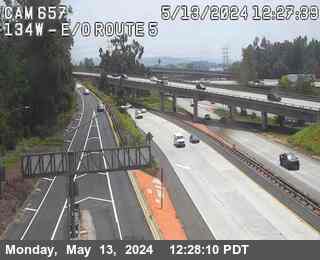 Timelapse image near SR-134 : (657) East of Route 5, Burbank 0 minutes ago